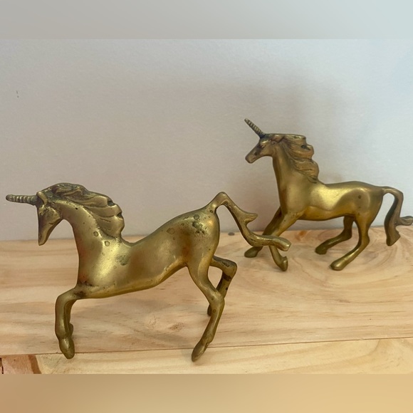 Brass unicorn pair - Picture 2 of 5
